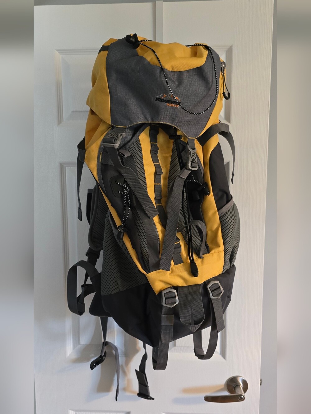 Ridgeway by Kelty 64L Backpack Unisex With Rain Cover